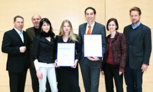BPXI 1.Preis v.l.n.r.: Dr. Wolfgang Fingernagel (PRVA, Juryvorsitzender); Dr. Peter Hörschinger (PRVA-Vizepräsident);  Eva-Maria Stenitzer (currycom); Monika Pinterits, DSA (KiJA); Christian W. Krpoun (GF currycom); Angelika Paul (currycom); Sebastian Loudon (CR Bestseller). ©Elisabeth Kessler