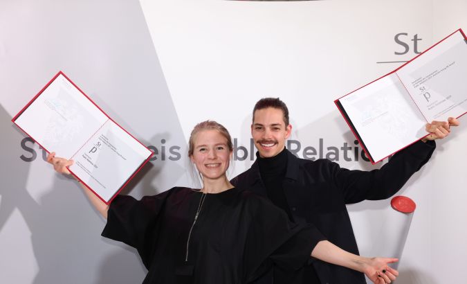 Stephanie Kerbl und Moritz Lugmayr (FH St. Pölten) © APA/Schedl