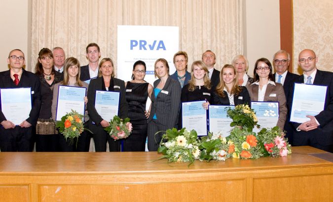 PreisträgerInnen PRVA-Wissenschaftspreis 2008 inkl. Überreicher. ©Jana Madzigon
