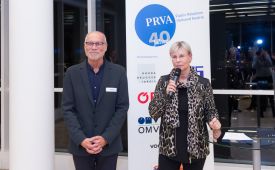 PRVA-Neujahrstreffen 2015: PRVA-Präsidentin (links) begrüßt Thomas A. Bauer als neuen Vorsitzenden des PR-Ethik-Rates. © PRVA/Jana Madzigon