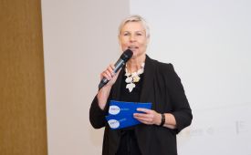 PRVA Präsidentin Ingrid Vogl begrüßt zum 2. Österreichischen Kommunikationstag. ©Jana Madzigon