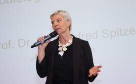 PRVA Präsidentin Ingrid Vogl am 2. Österreichischen Kommunikationstag ©Jana Madzigon